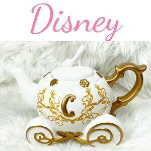 DISNEY PRINCESS  CINDERELLA CARRIAGE TEAPOT — Limited Edition with Original Box